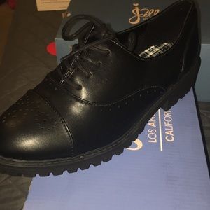 Leather Oxford Loafer